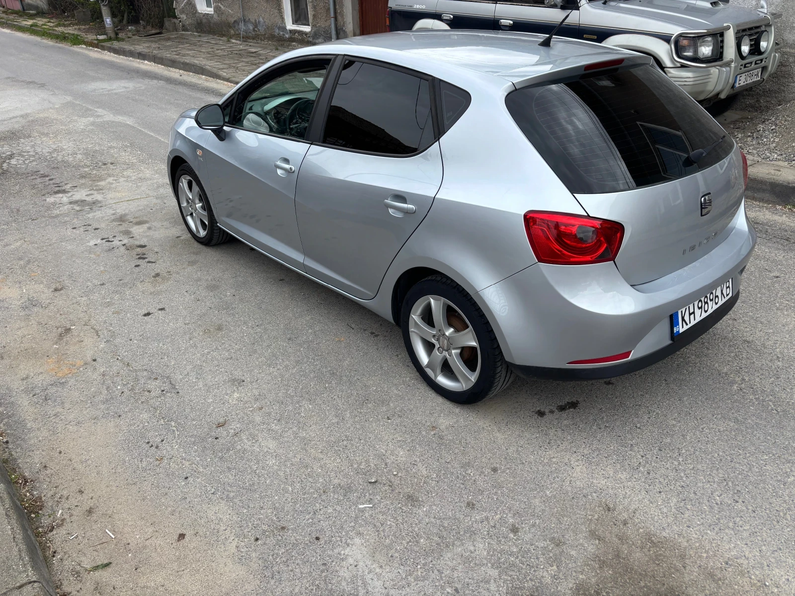 Seat Ibiza 1.2 LPG , снимка 6 - Автомобили и джипове - 55264363