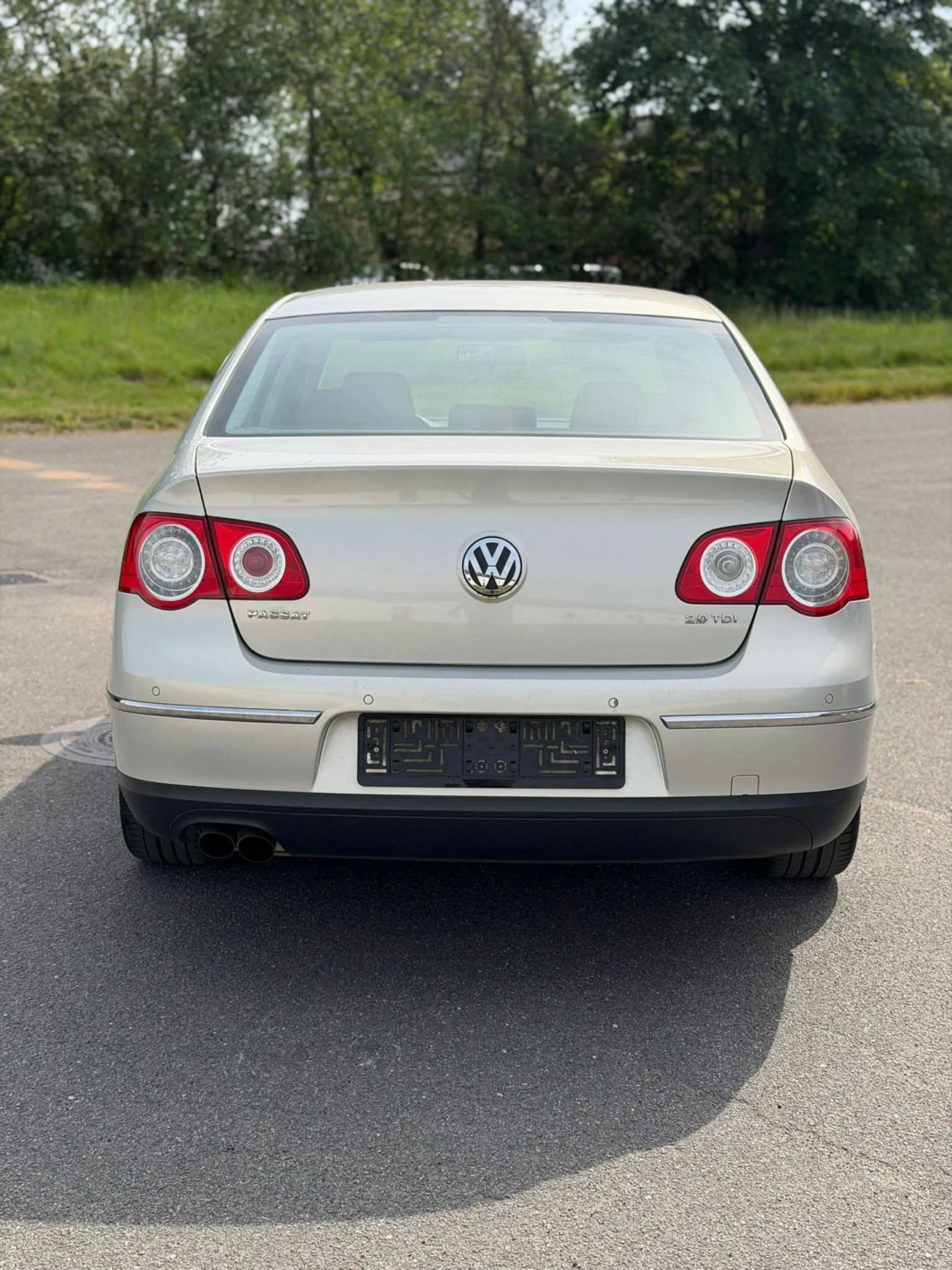 VW Passat, снимка 3 - Автомобили и джипове - 55278036