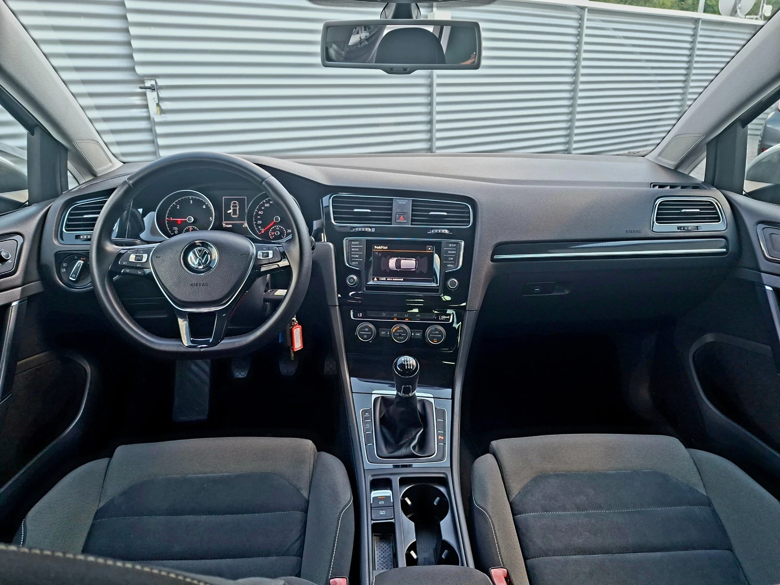 VW Golf 2.0TDI/150/High Line, снимка 14 - Автомобили и джипове - 55546644