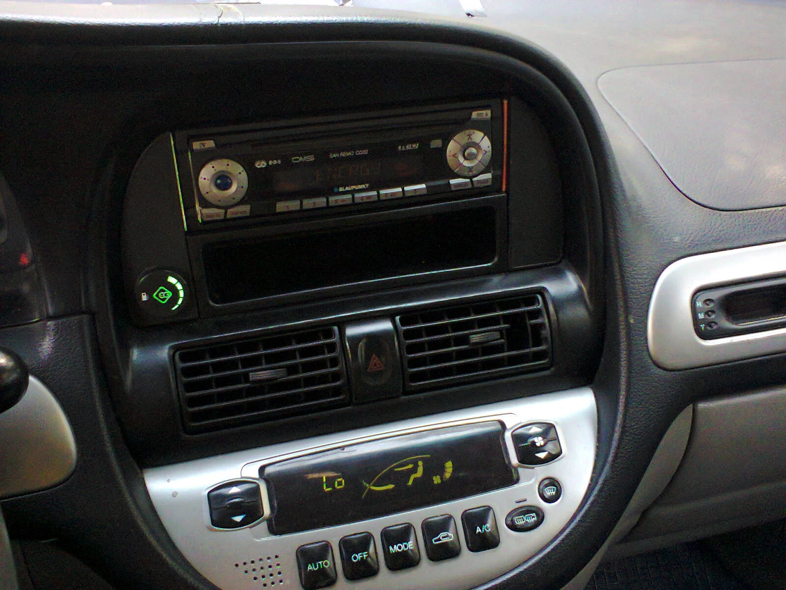 Chevrolet Tacuma ВАН 1.6 ГАЗ/БЕНЗИН КЛИМАТРОНИК , снимка 12 - Автомобили и джипове - 55577931
