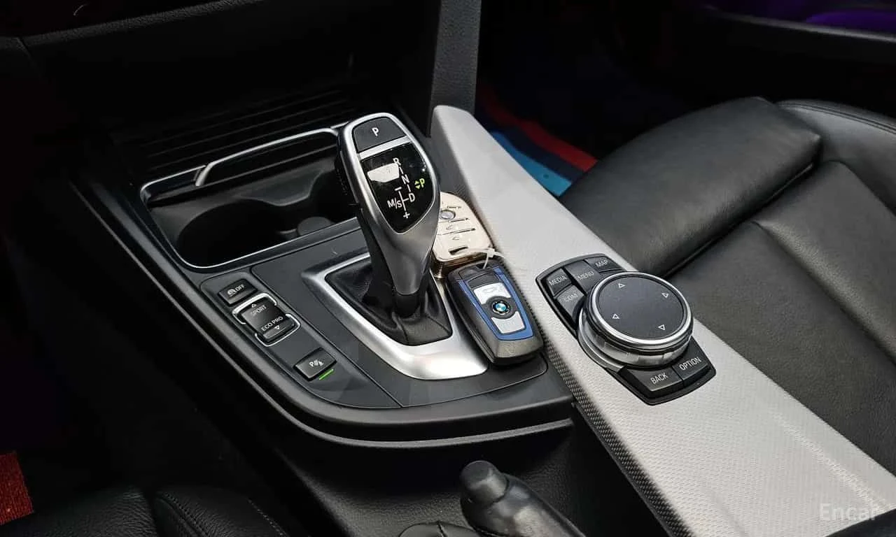 BMW 330 * 330i M Sport * ЦЕНА ДО БГ, снимка 11 - Автомобили и джипове - 55577923