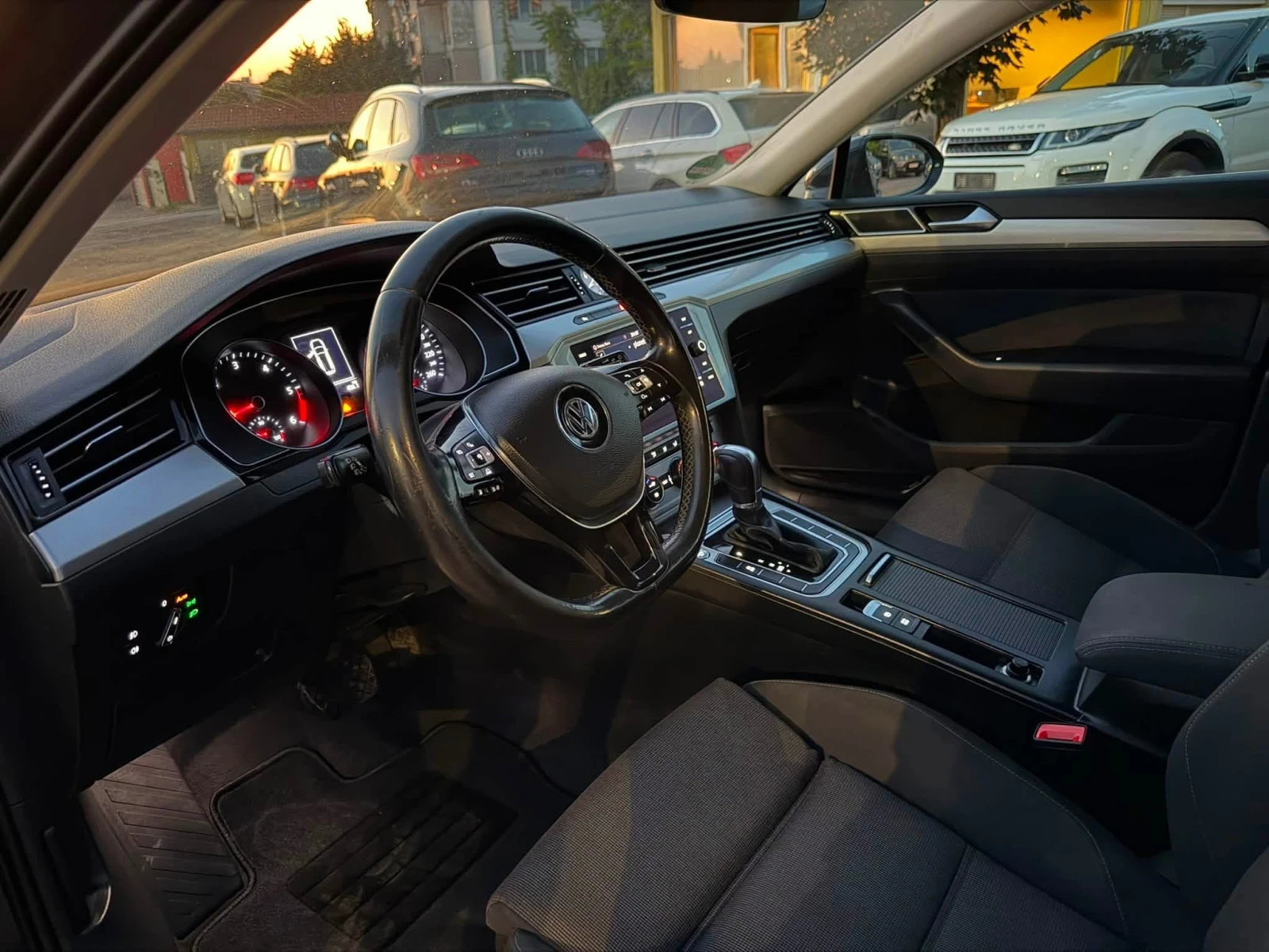 VW Passat 2.0 TDI DSG НОВ ВНОС, снимка 9 - Автомобили и джипове - 55728209