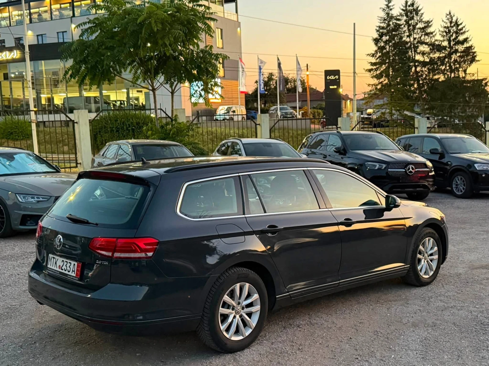 VW Passat 2.0 TDI DSG НОВ ВНОС, снимка 4 - Автомобили и джипове - 55728209