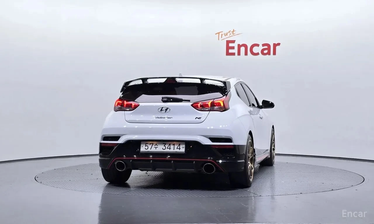 Hyundai Veloster  * 2.0 N * АВТОКРЕДИТ БЕЗ ПЪРВОНАЧАЛНА ВНОСКА* , снимка 4 - Автомобили и джипове - 55970658
