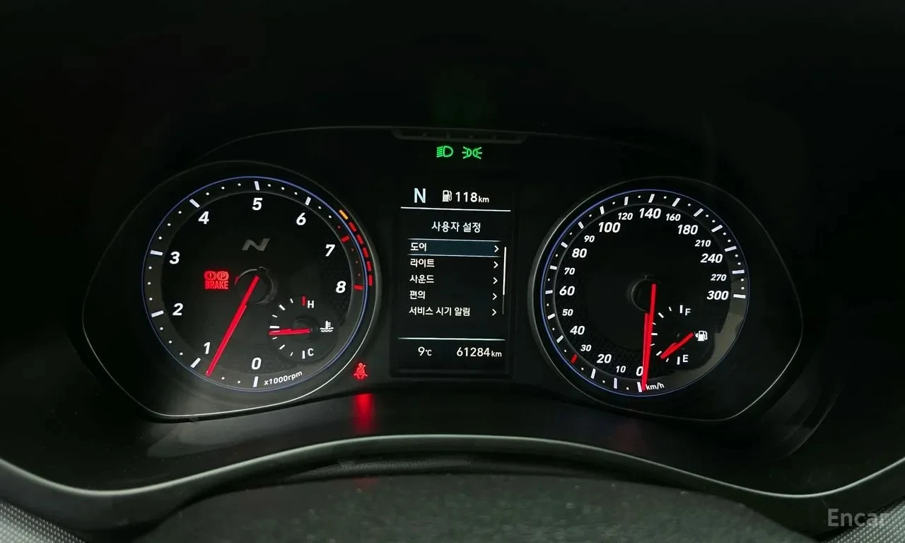 Hyundai Veloster  * 2.0 N * АВТОКРЕДИТ БЕЗ ПЪРВОНАЧАЛНА ВНОСКА* , снимка 8 - Автомобили и джипове - 55970658