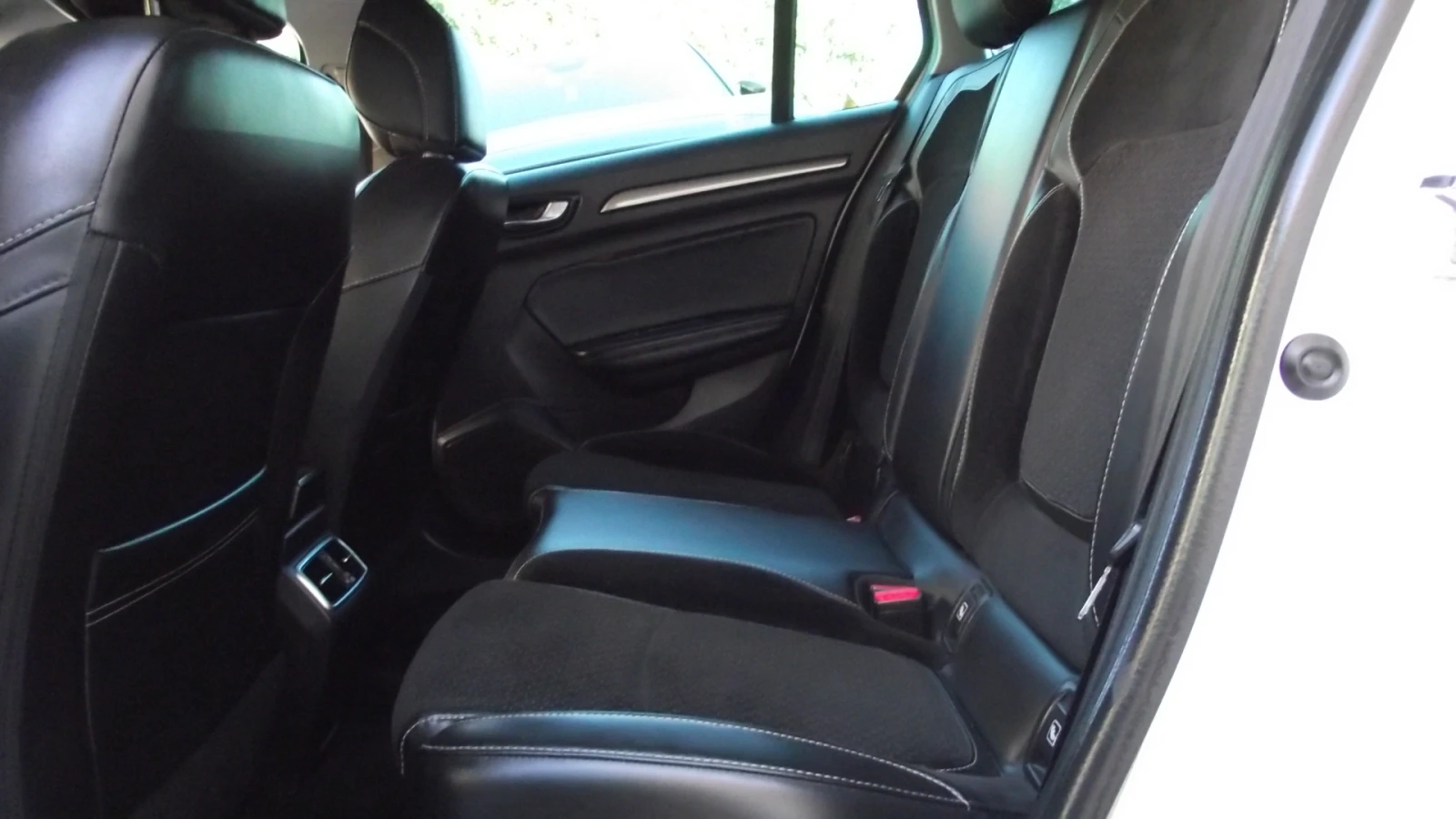 Renault Megane 1.5.d.110.k.c.NAVI.INITIALE., снимка 15 - Автомобили и джипове - 56310512