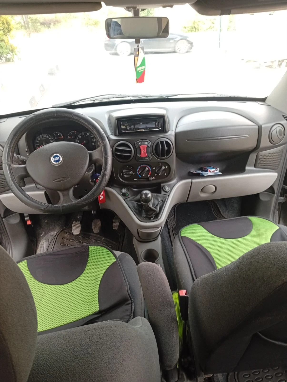Fiat Doblo 1.3 multijet, снимка 9 - Автомобили и джипове - 56442619