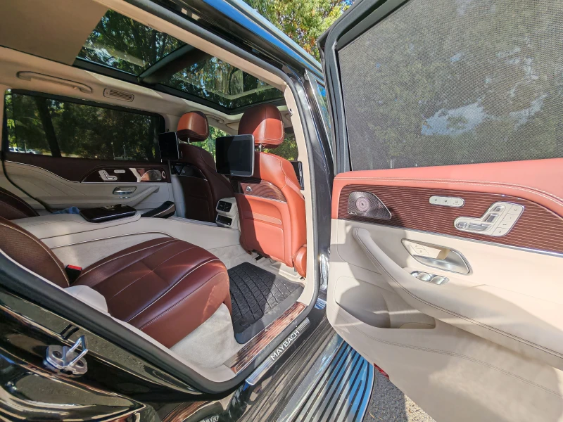 Mercedes-Benz GLS 600 MAYBACH, снимка 9 - Автомобили и джипове - 47200410