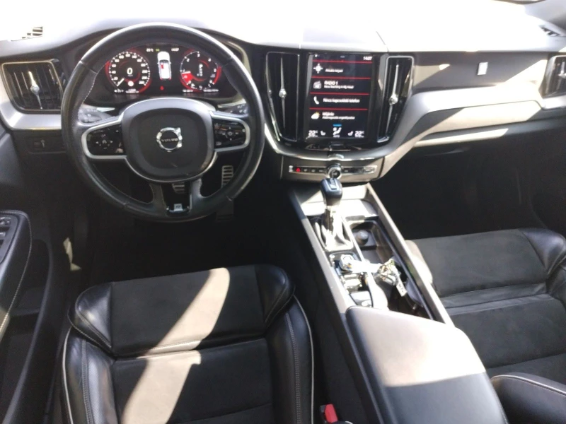 Volvo XC60 R Design/4x4/235HP/LED/NAVI/CAM/KEYLESS/453b, снимка 6 - Автомобили и джипове - 47990831