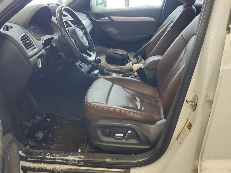 Audi Q3 * PROGRESSIV * CARFAX * БЕЗ ПЪРВОНАЧАЛНА ВНОСКА, снимка 5 - Автомобили и джипове - 53067952