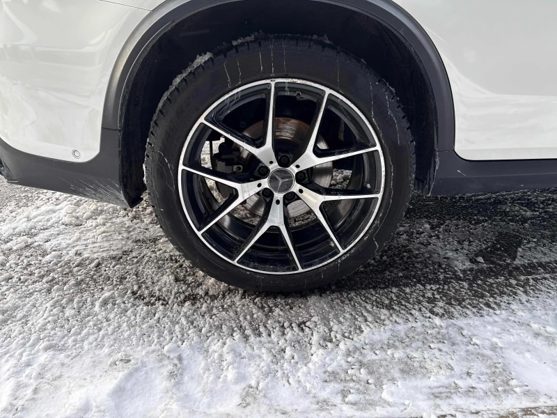 Mercedes-Benz GLC 43 AMG * 4MATIC* PANO* CARFAX* АВТОКРЕДИТ* , снимка 6 - Автомобили и джипове - 53189624