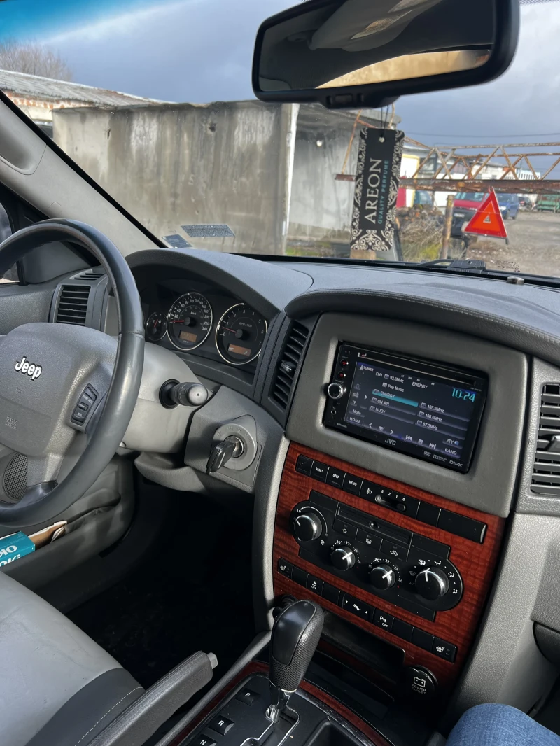 Jeep Grand cherokee, снимка 9 - Автомобили и джипове - 53377163