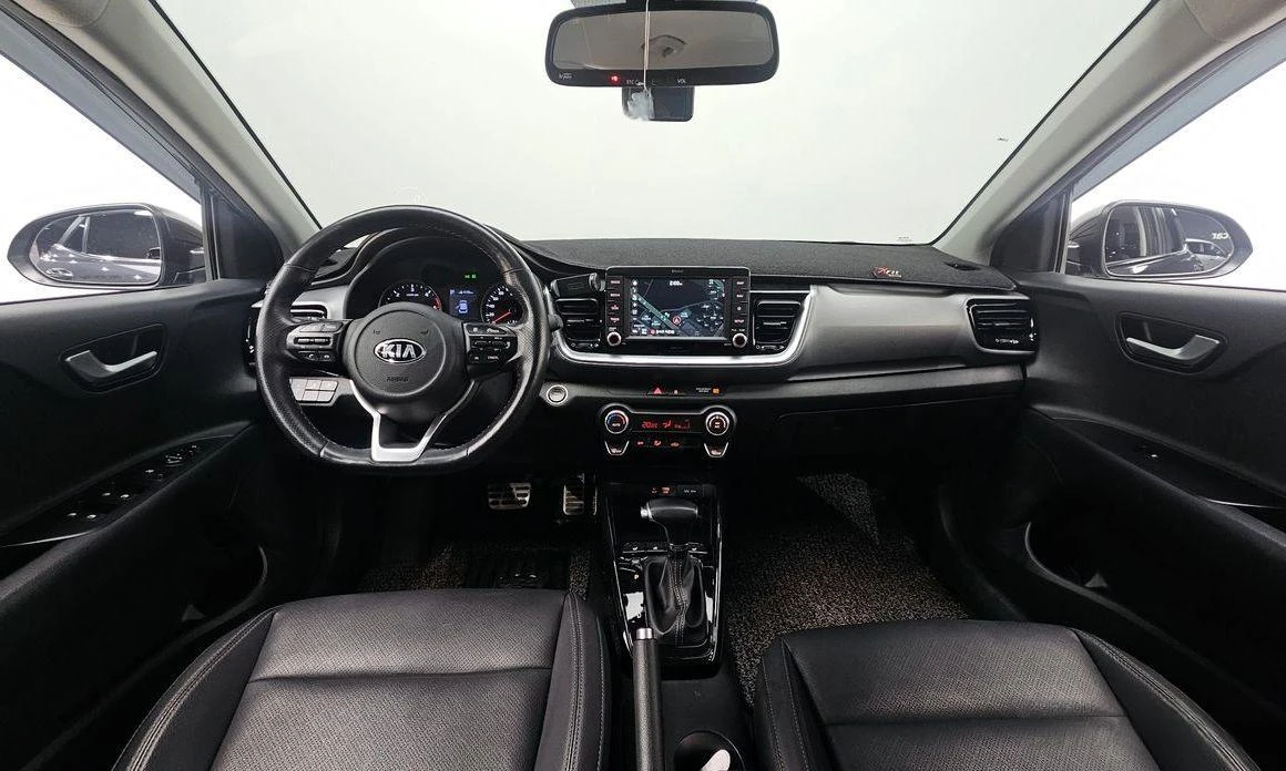 Kia Stonic Diesel 1.6 Prestige * НАЙ-ДОБРА ЦЕНА В БЪЛГАРИЯ*  - изображение 7