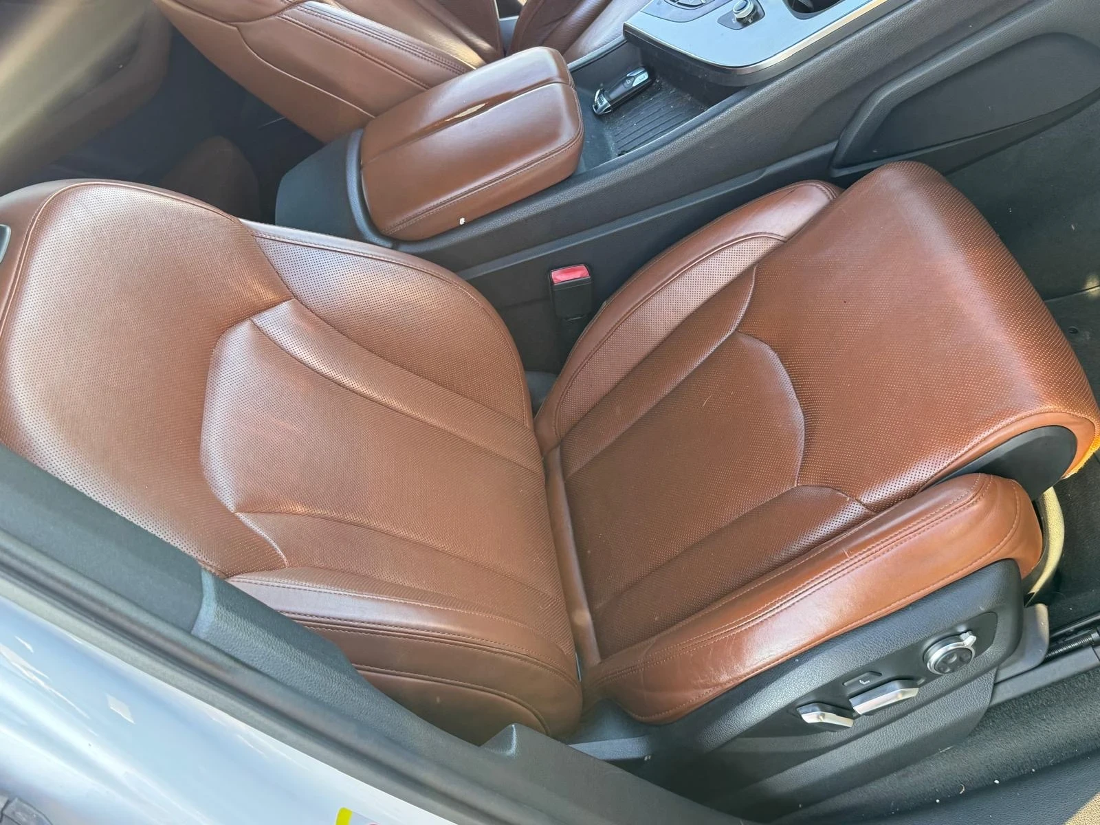 Audi SQ7 Full* * * * *  | Mobile.bg   9