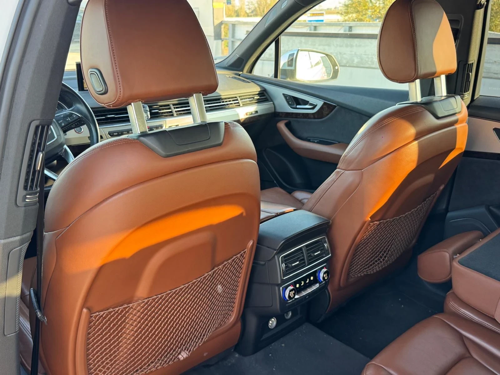 Audi SQ7 Full* * * * *  | Mobile.bg   7