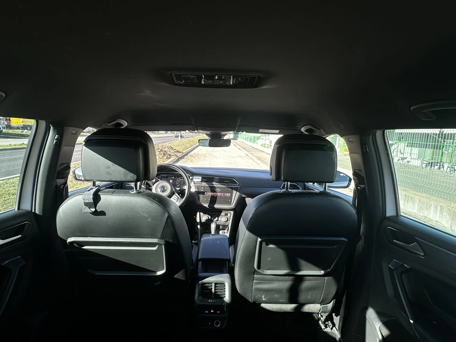 VW Tiguan, снимка 10 - Автомобили и джипове - 54030637