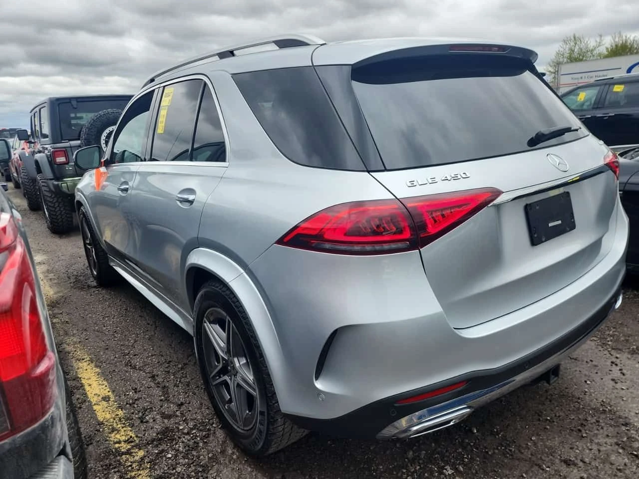 Mercedes-Benz GLE 450 AMG ДИСТРОНИК * 360 * BURMESTER * PANO * ПОДГРЕВИ, снимка 4 - Автомобили и джипове - 54611765