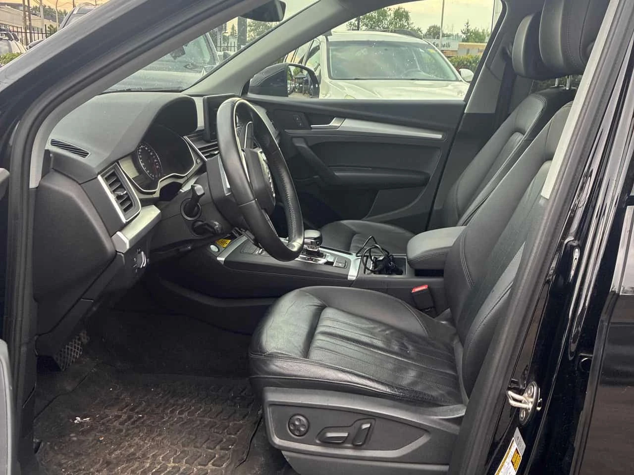 Audi Q5 * Komfort * CARFAX * ЦЕНА ДО БГ, снимка 9 - Автомобили и джипове - 55281838