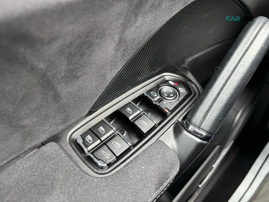Porsche Cayenne  GTS * 360 * BOSE * АвтоКредит * (ЦЕНА ДО БГ), снимка 12 - Автомобили и джипове - 56075001