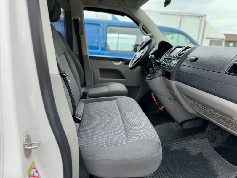 VW Transporter 2.0TDI LONG, снимка 9 - Бусове и автобуси - 44843683