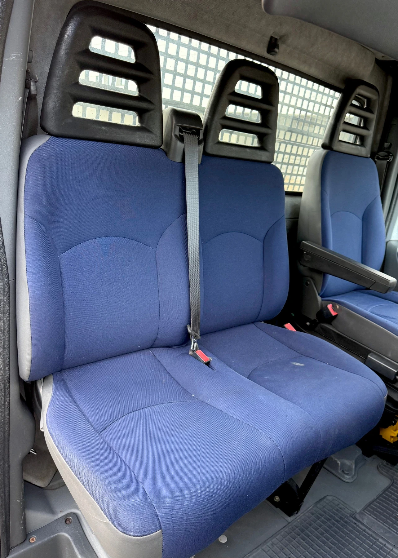 Iveco Daily 50C15/N1 - Б кат./3.0D/150kc/6ck/167хил.км/Бордови, снимка 16 - Камиони - 55943115