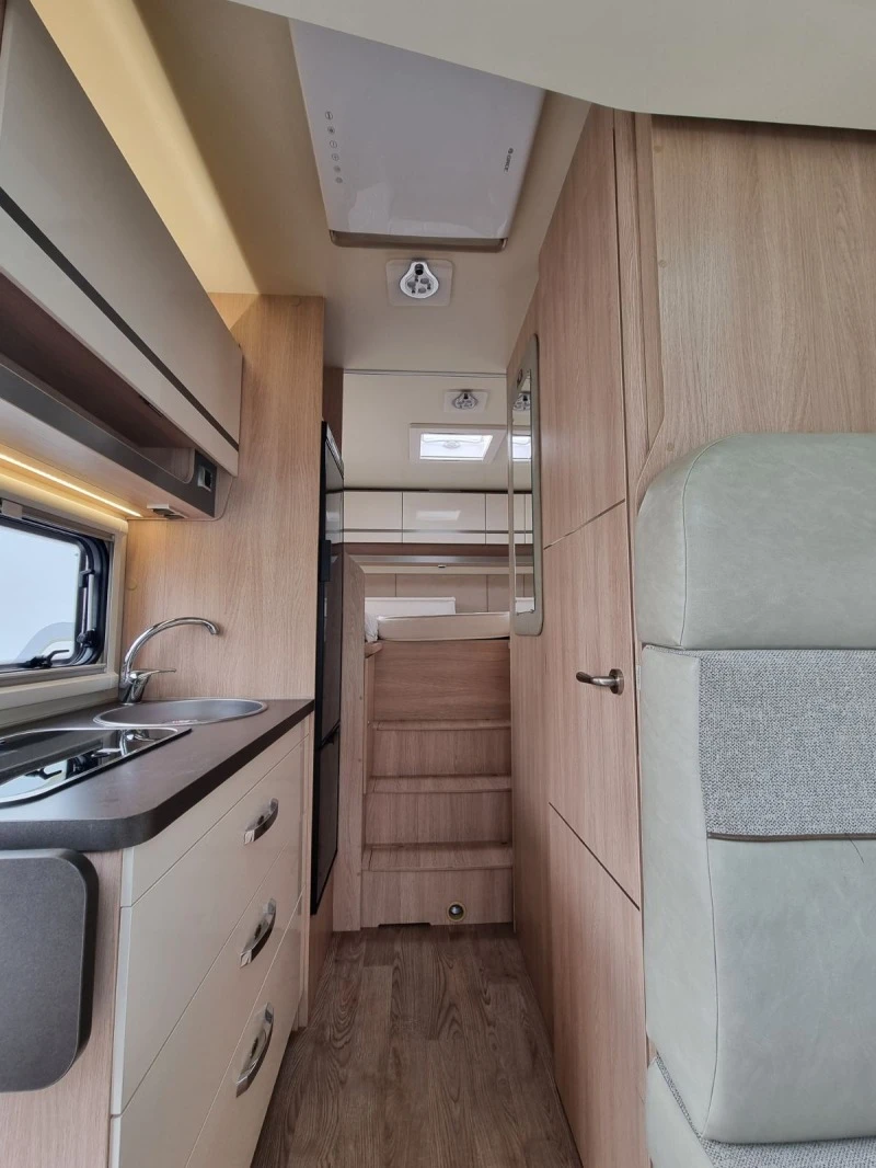 Кемпер Giottiline Siena 385 !!! С отстъпка 5555EUR!!!, снимка 6 - Каравани и кемпери - 47218838