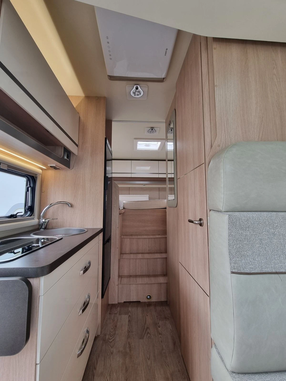 Кемпер Giottiline Siena 385 !!! С отстъпка 5555EUR!!! - изображение 6