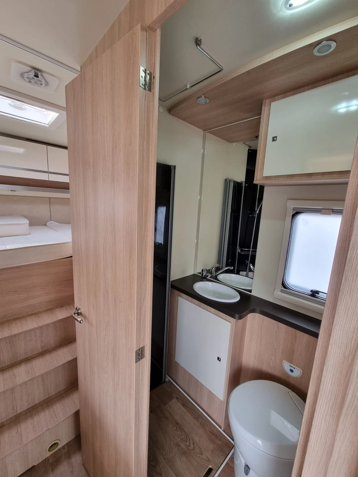 Кемпер Giottiline Siena 385 !!! С отстъпка 5555EUR!!! - изображение 10