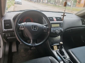 Honda Accord 2.2дизел, снимка 14