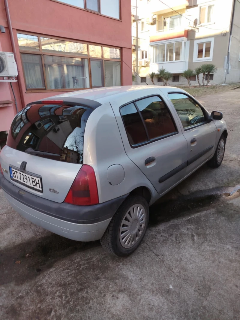 Renault Clio, снимка 2 - Автомобили и джипове - 48602934