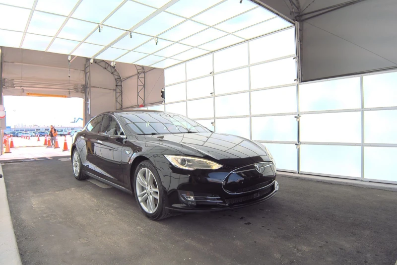 Tesla Model S, снимка 1 - Автомобили и джипове - 49010163