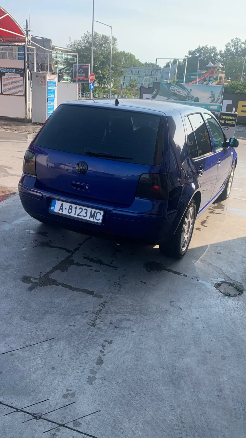 VW Golf 1.6i SR, снимка 5 - Автомобили и джипове - 49327660