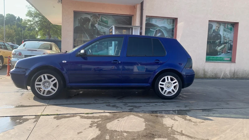 VW Golf 1.6i SR, снимка 3 - Автомобили и джипове - 49327660