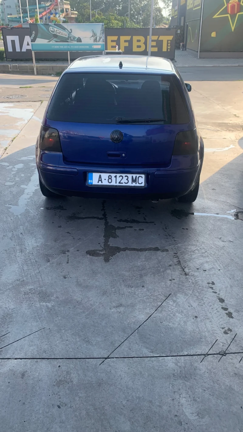 VW Golf 1.6i SR, снимка 4 - Автомобили и джипове - 49327660