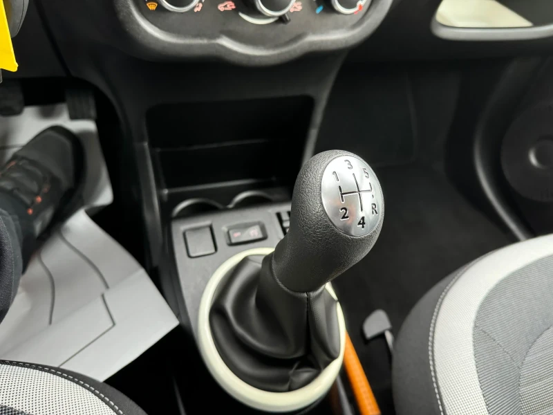 Renault Twingo 1.0 i, снимка 10 - Автомобили и джипове - 49547465