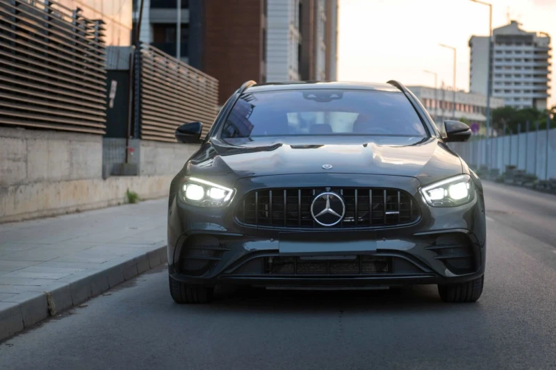 Mercedes-Benz E 53 AMG, снимка 5 - Автомобили и джипове - 51122577