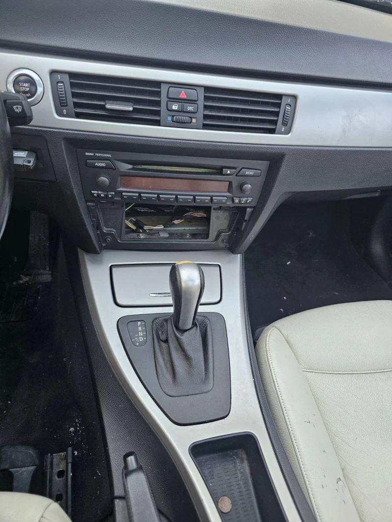 BMW 330 4х4, снимка 12 - Автомобили и джипове - 52507256