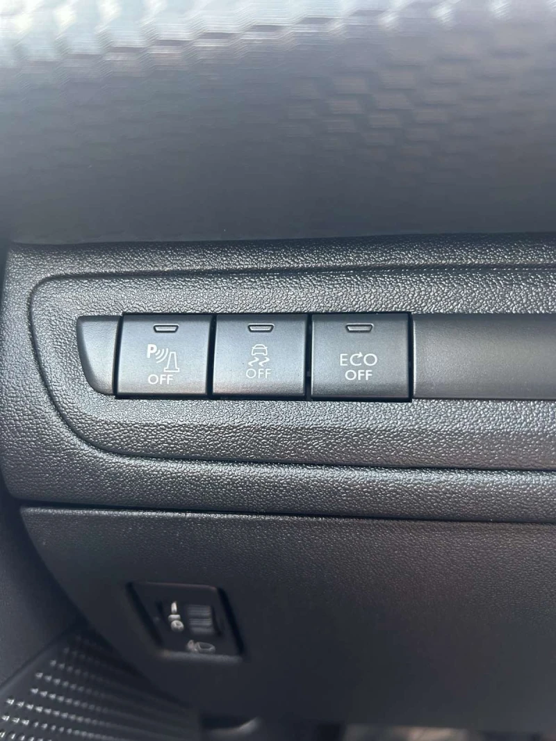 Peugeot 2008, снимка 10 - Автомобили и джипове - 52186979
