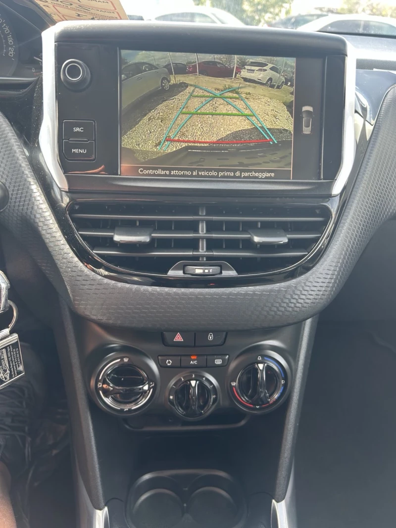 Peugeot 2008, снимка 11 - Автомобили и джипове - 52186979