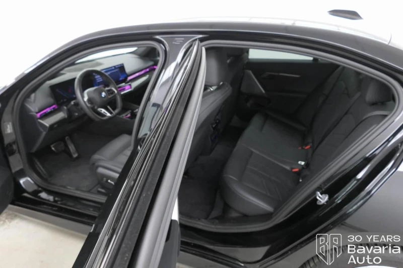BMW 520 d xDrive M Sport Paket Steptronic, снимка 5 - Автомобили и джипове - 52727584