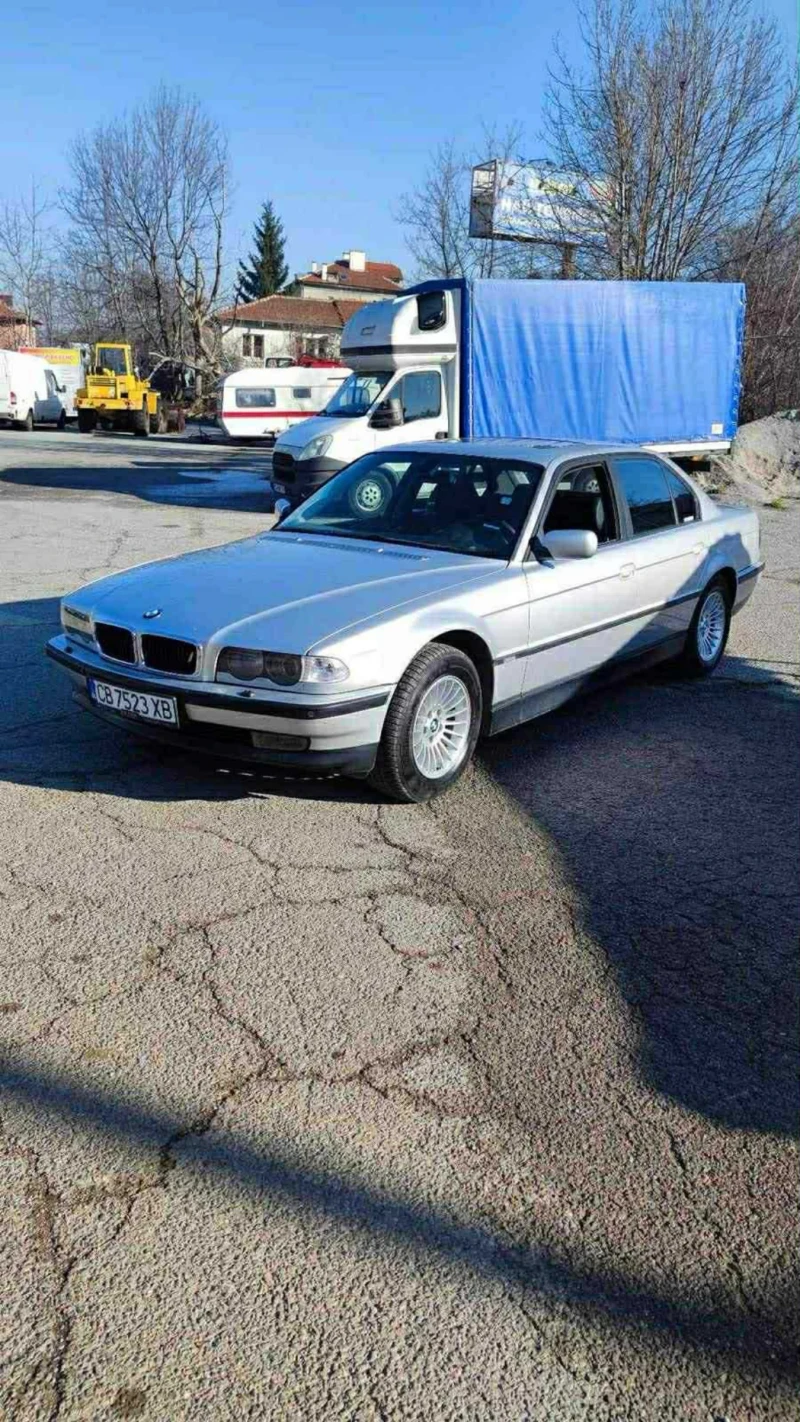 BMW 735