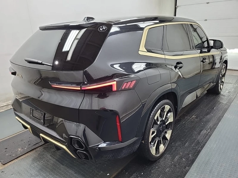 BMW XM * SPORTS ACTIVITY VEHICLE * CARFAX * ЦЕНА ДО БГ, снимка 3 - Автомобили и джипове - 52989404