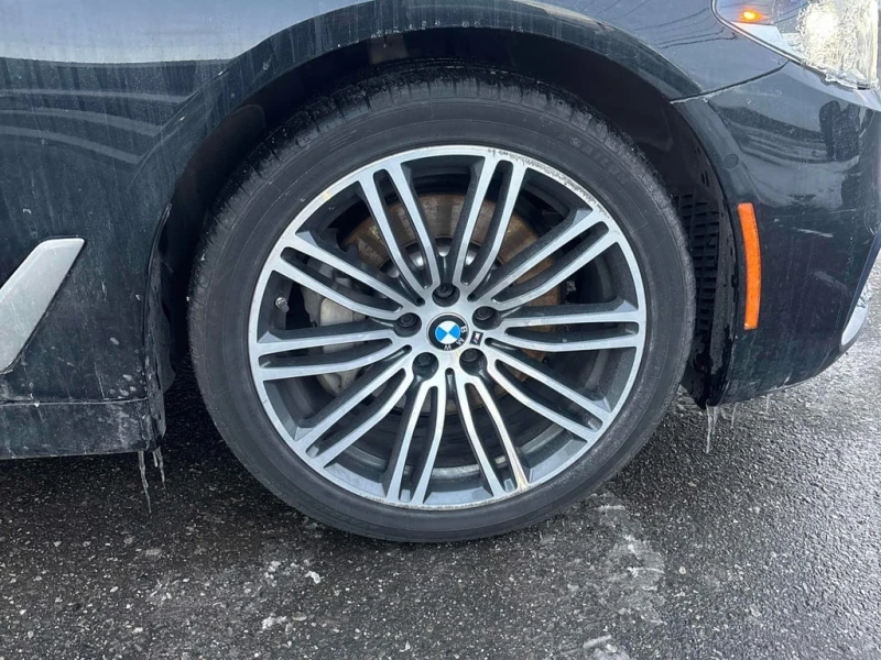 BMW 530 * 530i xDrive * CARFAX * БЕЗ ПЪРВОНАЧАЛНА ВНОСКА, снимка 7 - Автомобили и джипове - 53019096