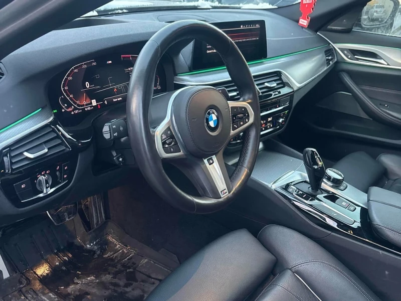 BMW 530 * 530i xDrive * CARFAX * БЕЗ ПЪРВОНАЧАЛНА ВНОСКА, снимка 5 - Автомобили и джипове - 53019096
