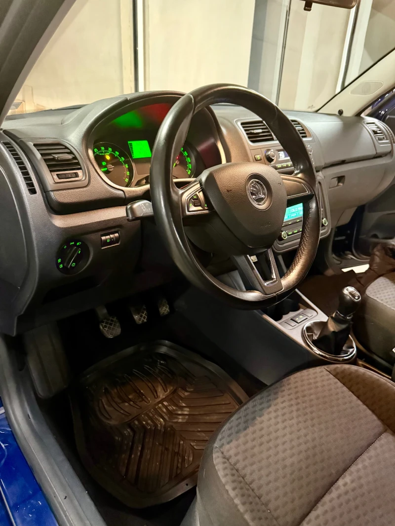 Skoda Fabia 1.6 TDI 1-ви собственик, снимка 14 - Автомобили и джипове - 53183448
