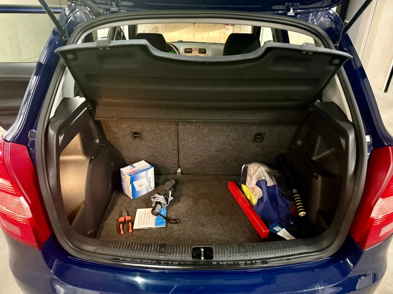 Skoda Fabia 1.6 TDI 1-ви собственик, снимка 8 - Автомобили и джипове - 53183448