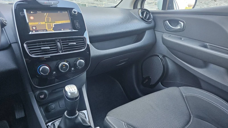 Renault Clio TCe 75к.с., снимка 10 - Автомобили и джипове - 53212964