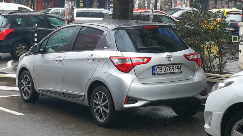 Toyota Yaris 1.5 Bi-tone, снимка 3 - Автомобили и джипове - 53372570