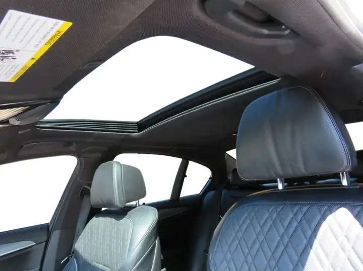 BMW 530 xDrive/M-Sport/CarPlay/360 Cam/HUD/Full, снимка 17 - Автомобили и джипове - 55091013