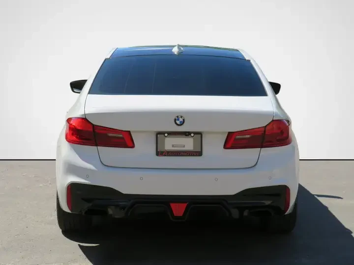 BMW 530 xDrive/M-Sport/CarPlay/360 Cam/HUD/Full, снимка 7 - Автомобили и джипове - 55091013